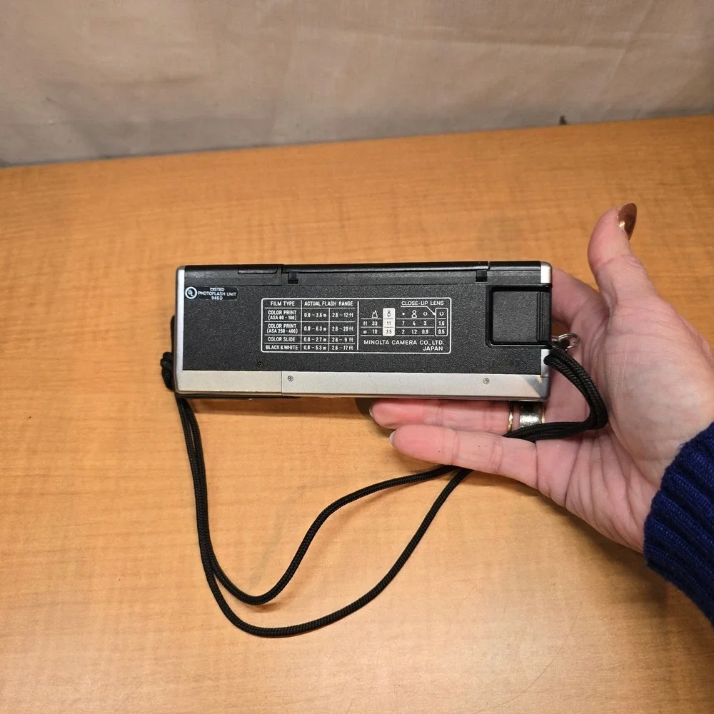 Minolta Autopack 450E Pocket Camera with built-in electric flash 110‎ film parts